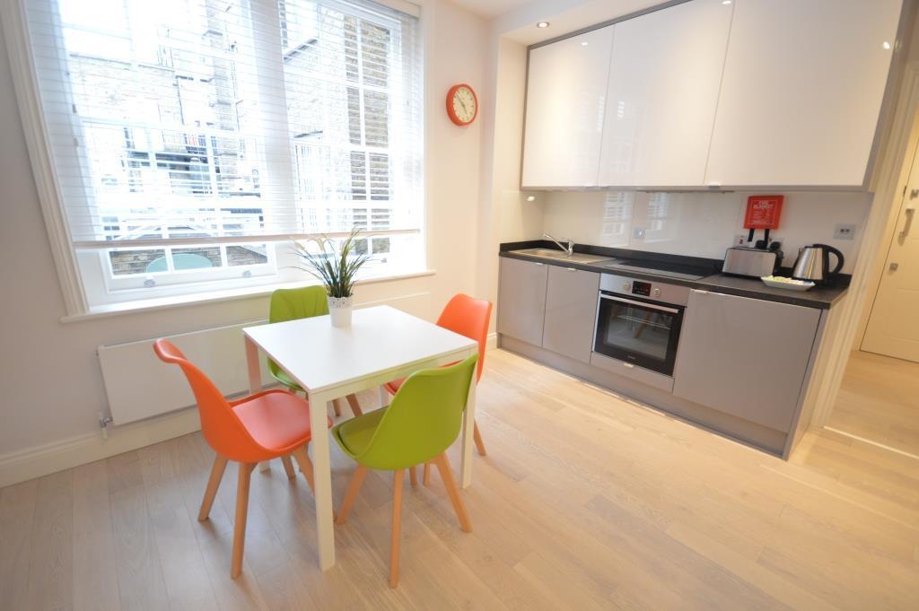 St Anne'S Court By Indigo Flats Daire Londra Dış mekan fotoğraf