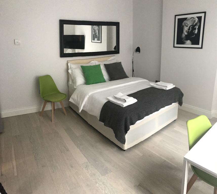 St Anne'S Court By Indigo Flats Daire Londra Dış mekan fotoğraf